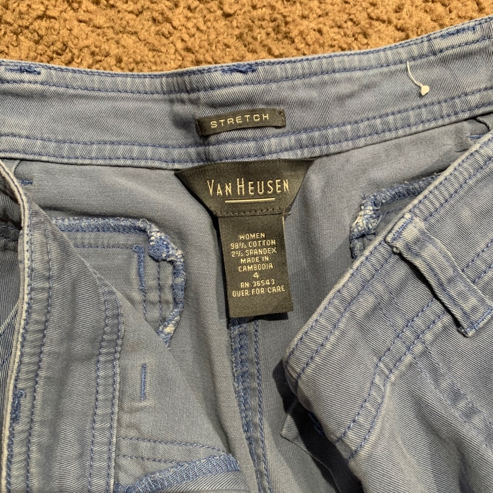Clothes - Picture 4 of 16